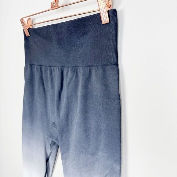 ZYIA ACTIVE | Black to White Ombré High Waist 7/8 Length Leggings Women’s Size S - Picture 5 of 10